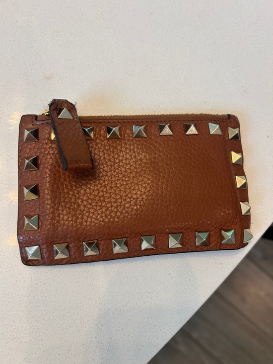 Valentino Garavani Accessories - Valentino Garavani Brown Leather Rockstud Zip Card Holder